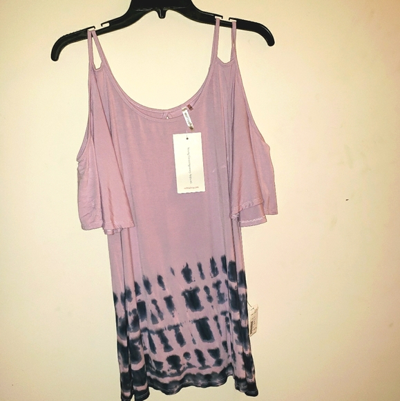Bittoshop Women's Cold Shoulder Top - Picture 5 of 7